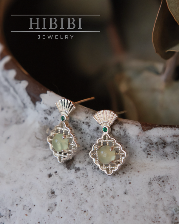 和田玉（ホウデンギョク）イヤリング